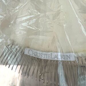 CHRISTIE LAUREN At Kleindfeld
SILKPEARLVL - Pearl Veil Cathedral - color IVORY